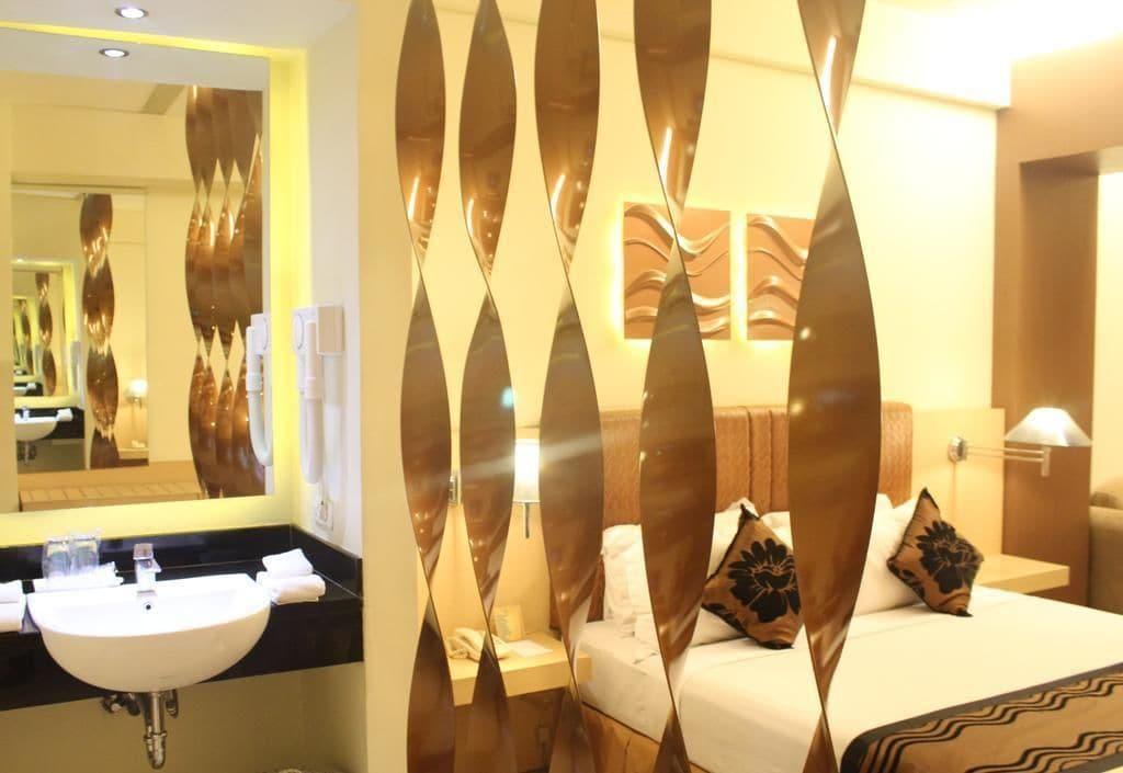 Lux Tychi Hotel Malang Exterior foto