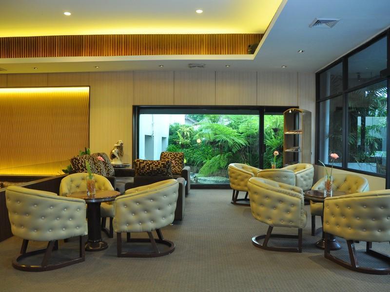 Lux Tychi Hotel Malang Exterior foto